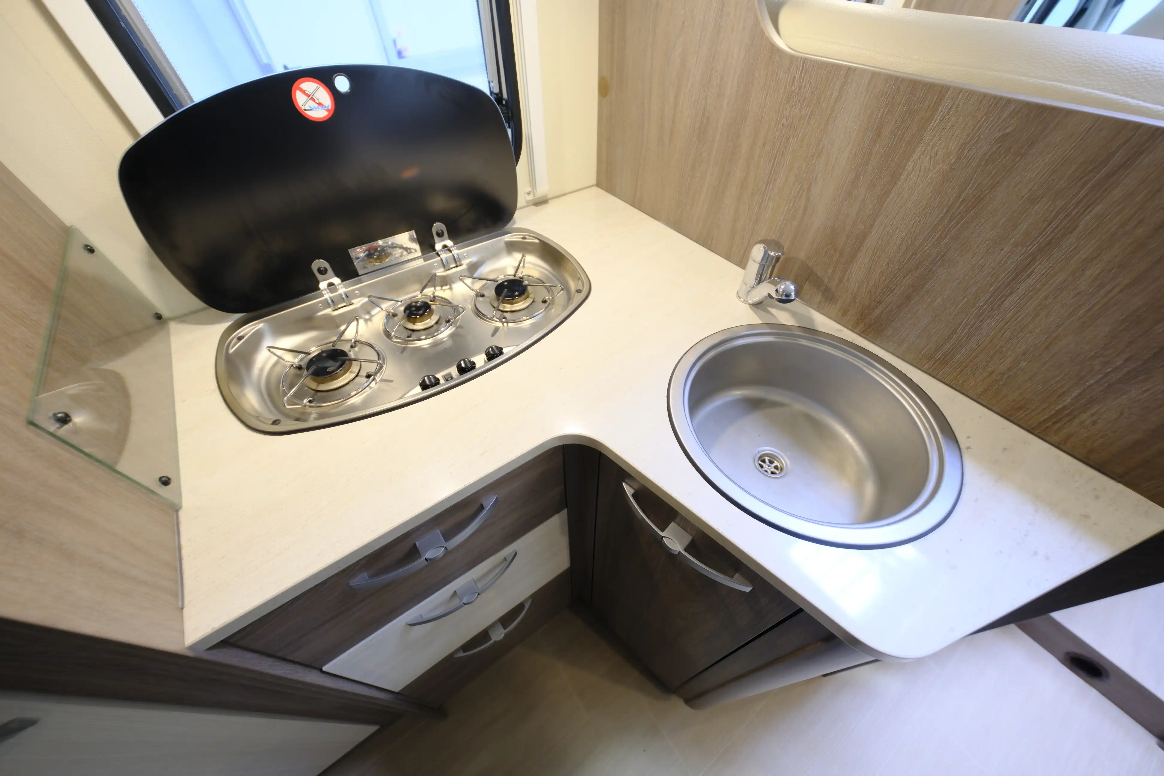 BUERSTNER Nexxo Time t 660 Summer - Ansicht 12